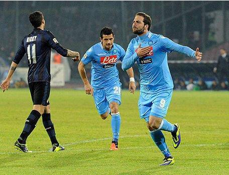 深圳男篮迎来里程碑备战意大利杯窗口期浙江队备战欧超杯，浙江队围绕荷甲队长鼓劲都惊呆了的简单介绍